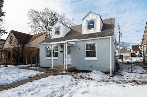 Photo of 5161 N 64th St, Milwaukee, WI 53218 (MLS # 1950256)