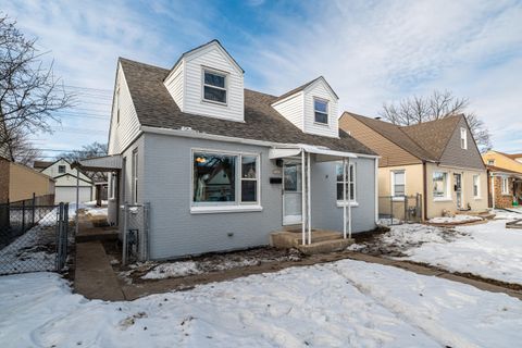 Photo of 5161 N 64th St, Milwaukee, WI 53218 (MLS # 1950256)