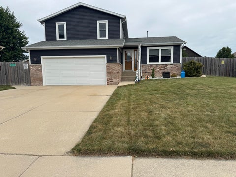 Photo of 5720 81st St, Kenosha, WI 53142 (MLS # 1984446)