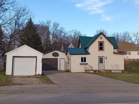 Photo of 420 South St, Cashton, WI 54619 (MLS # 1944308)