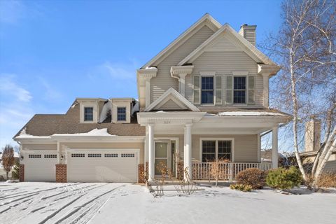 Photo of 1624 Rolling Green Dr, Mount Pleasant, WI 53406 (MLS # 1948245)