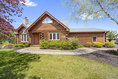 Photo of 1206 Lakeview Rd, Farmington, WI 53090 (MLS # 1962570)