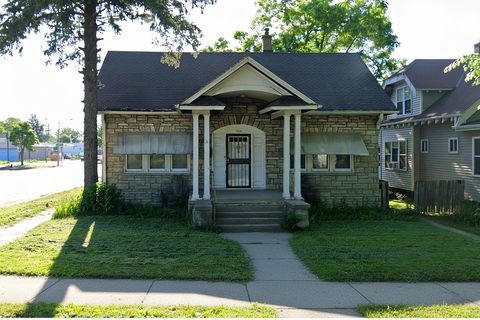 Photo of 5568 N 38th St, Milwaukee, WI 53209 (MLS # 1960016)