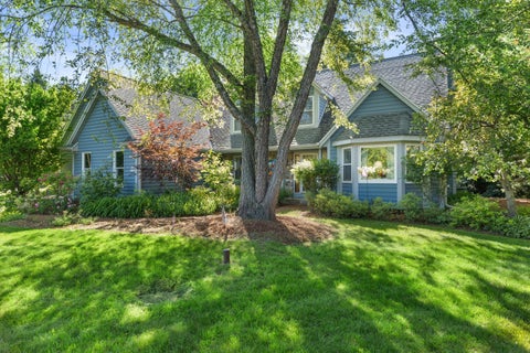 Photo of W326S1480 Forest Hills Dr, Genesee, WI 53018 (MLS # 1968716)