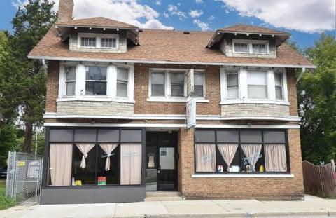 Photo of 4008 W Burleigh St, Milwaukee, WI 53210 (MLS # 1982014)