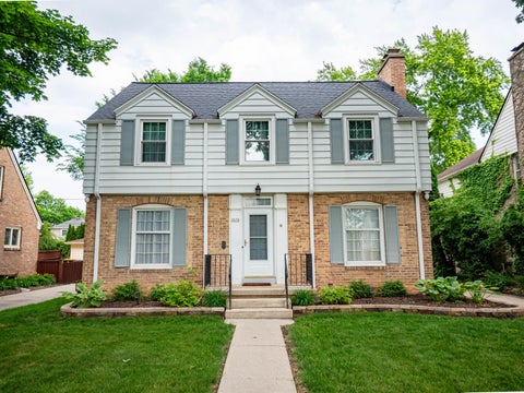 Photo of 2638 N 88th St, Wauwatosa, WI 53226 (MLS # 1966595)