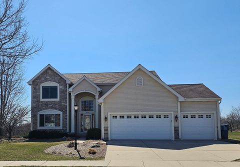 Photo of 2107 Willow Pond Way, Port Washington, WI 53024 (MLS # 1956663)