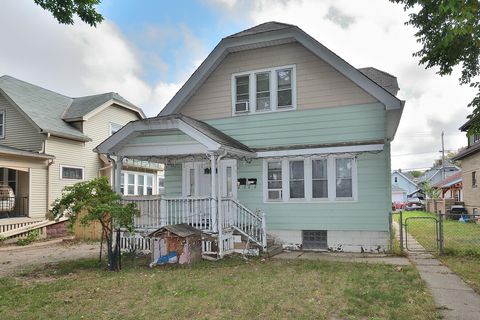 Photo of 2148 S 33rd St, Milwaukee, WI 53215 (MLS # 1950253)
