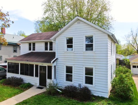 Photo of 509 E Franklin St, Sparta, WI 54656 (MLS # 1960834)