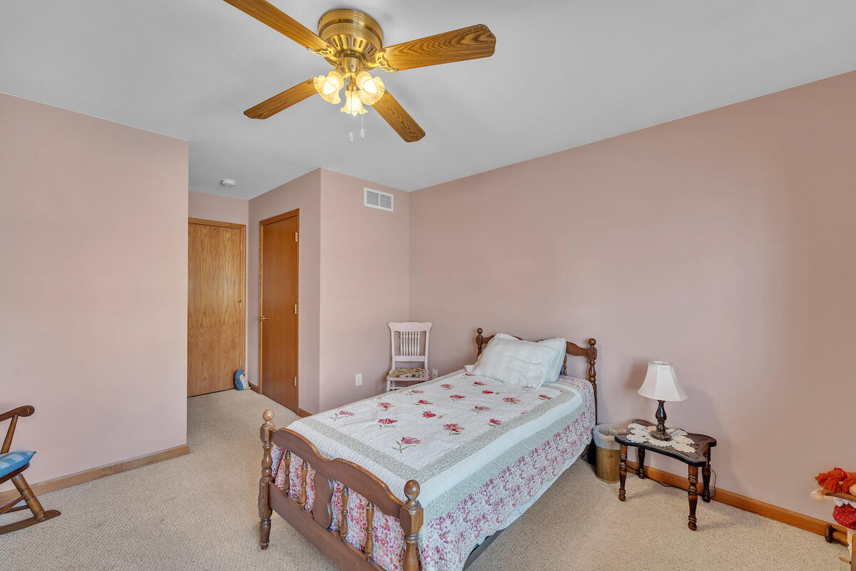 Jackson, Wisconsin 53037, United States, 2 Bedrooms Bedrooms, ,2 BathroomsBathrooms,Residential,Active,98009