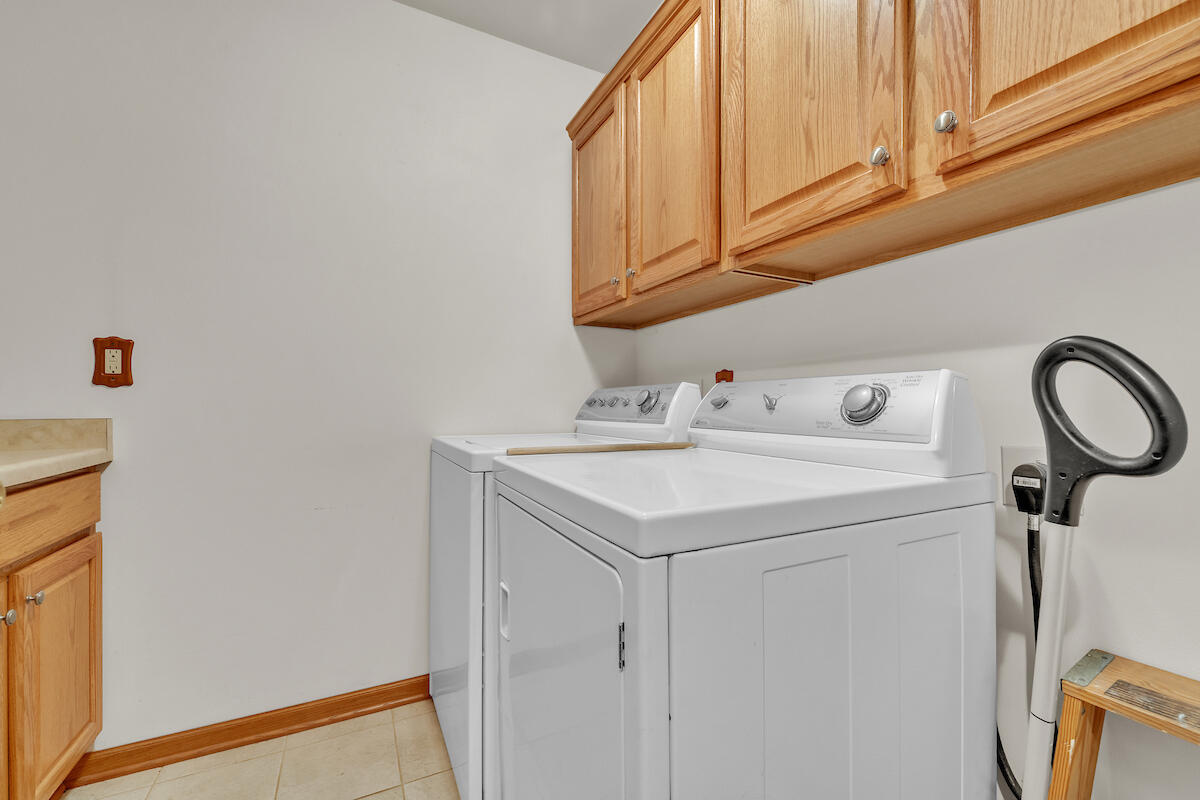 Jackson, Wisconsin 53037, United States, 2 Bedrooms Bedrooms, ,2 BathroomsBathrooms,Residential,Active,98009