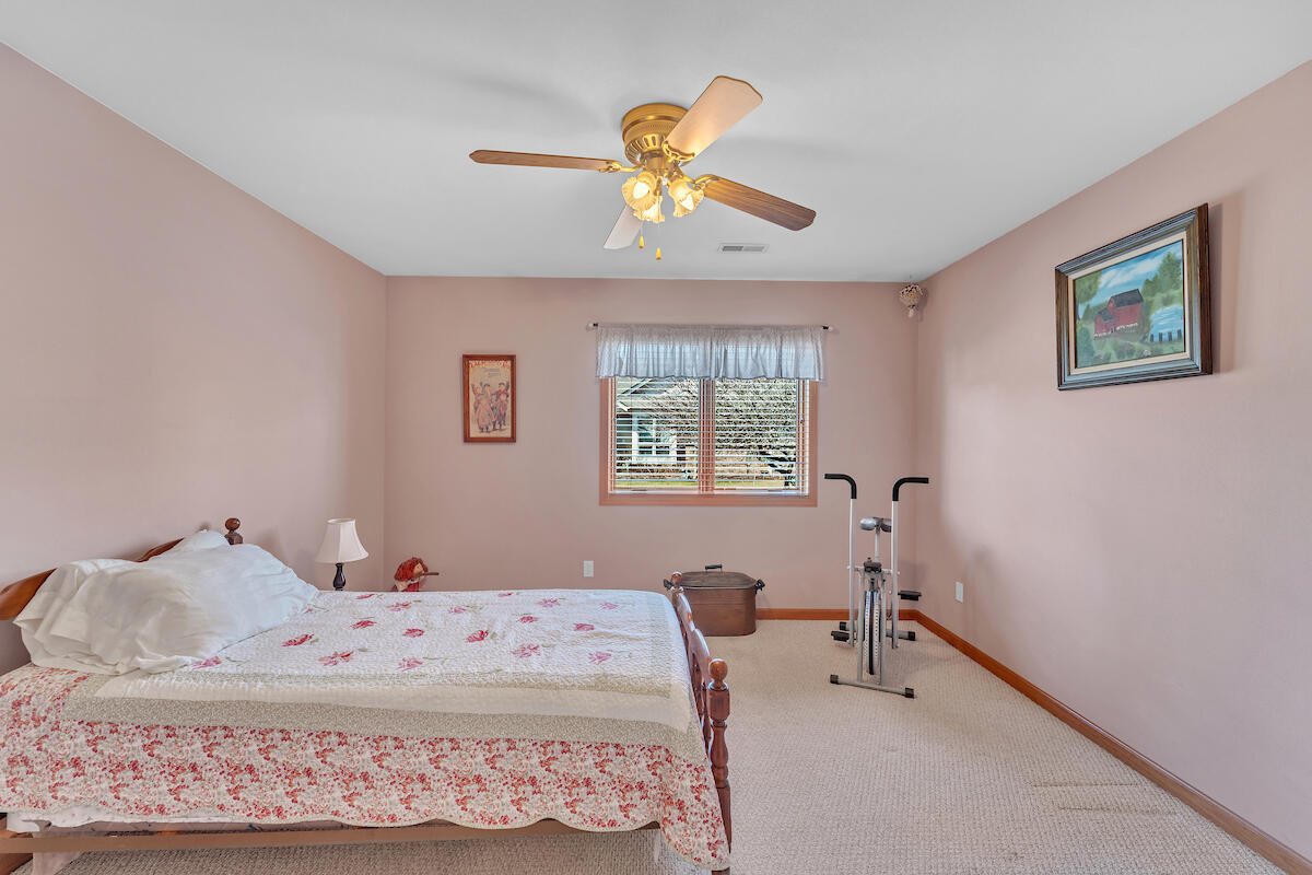 Jackson, Wisconsin 53037, United States, 2 Bedrooms Bedrooms, ,2 BathroomsBathrooms,Residential,Active,98009