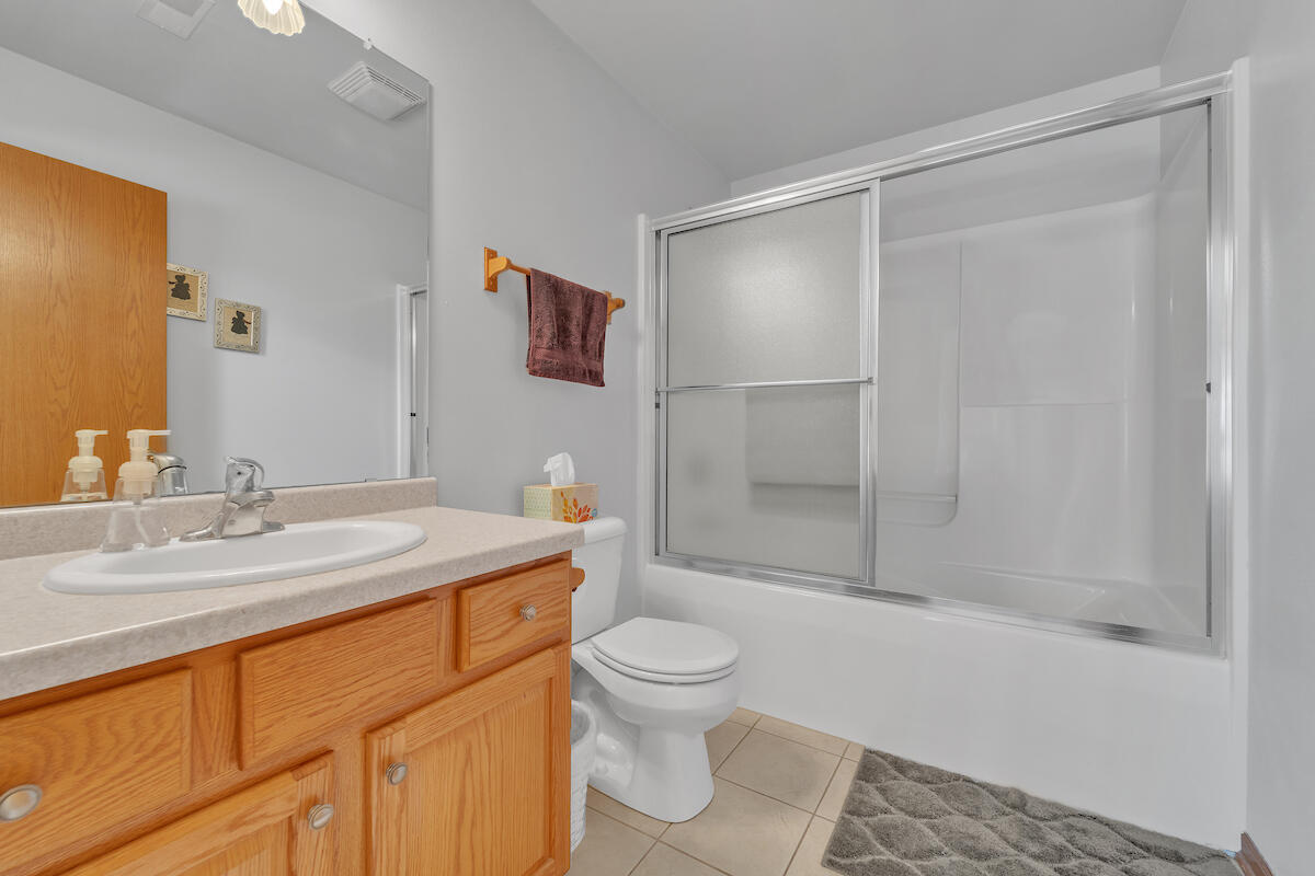 Jackson, Wisconsin 53037, United States, 2 Bedrooms Bedrooms, ,2 BathroomsBathrooms,Residential,Active,98009