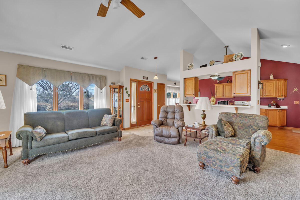 Jackson, Wisconsin 53037, United States, 2 Bedrooms Bedrooms, ,2 BathroomsBathrooms,Residential,Active,98009