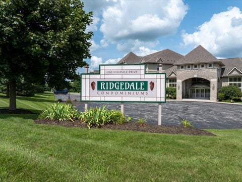 Photo of 230 Hilldale Dr, Hartford, WI 53027 (MLS # 1975437)