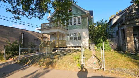Photo of 2658-2660 N 48th St, Milwaukee, WI 53210 (MLS # 1973005)