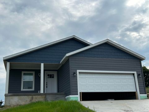 Photo of 1111 Darcy Dr, Hillsboro, WI 54634 (MLS # 1947042)