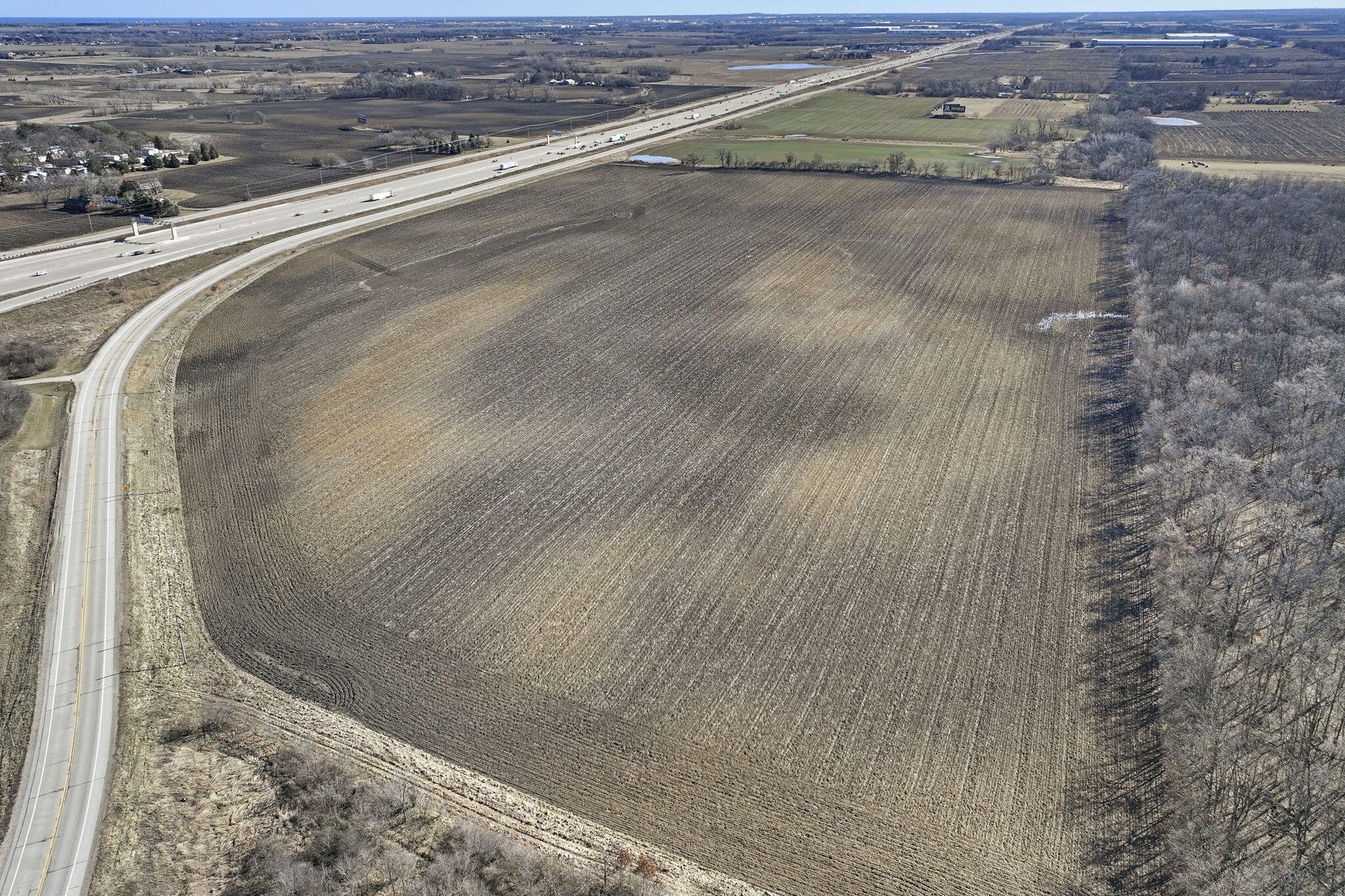 Lt1 W Frontage Rd