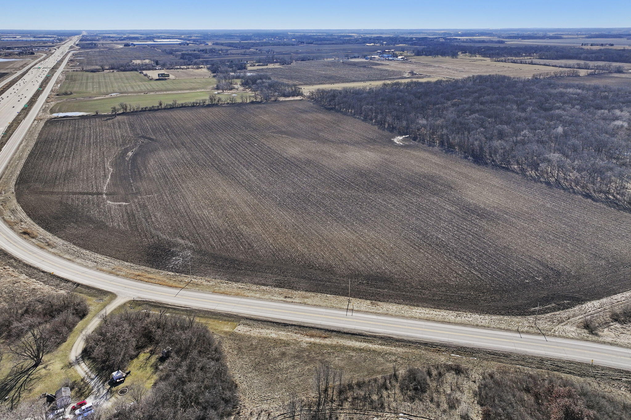Lt1 W Frontage Rd