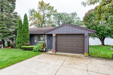 Photo of 21349 121st St, Bristol, WI 53104 (MLS # 1983122)