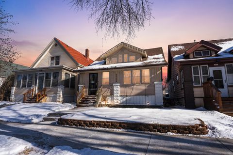 Photo of 2068 S 32nd St, Milwaukee, WI 53215 (MLS # 1949434)