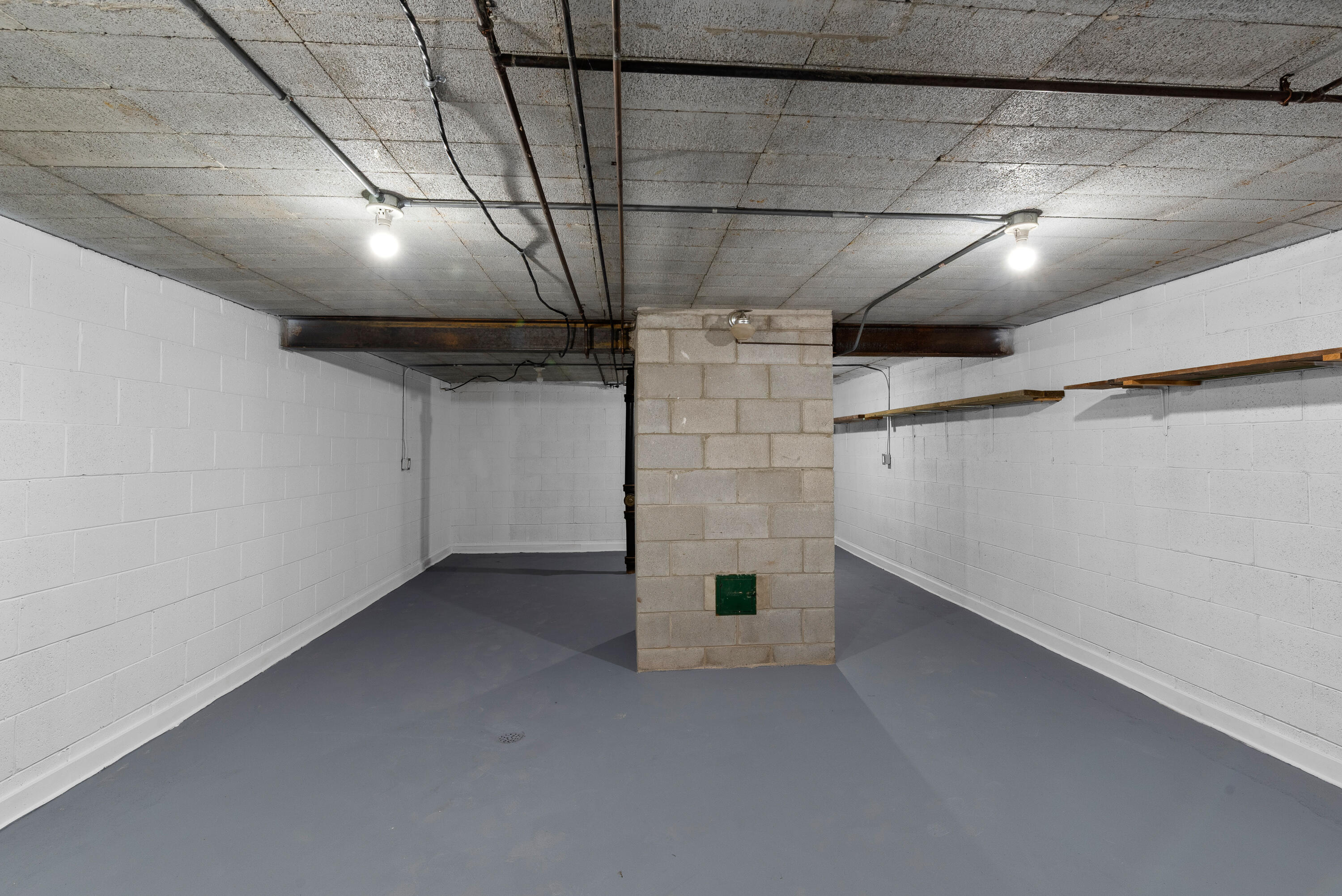 Fredonia, Wisconsin 53021, United States, 4 Bedrooms Bedrooms, ,3 BathroomsBathrooms,Residential,Pending,188563