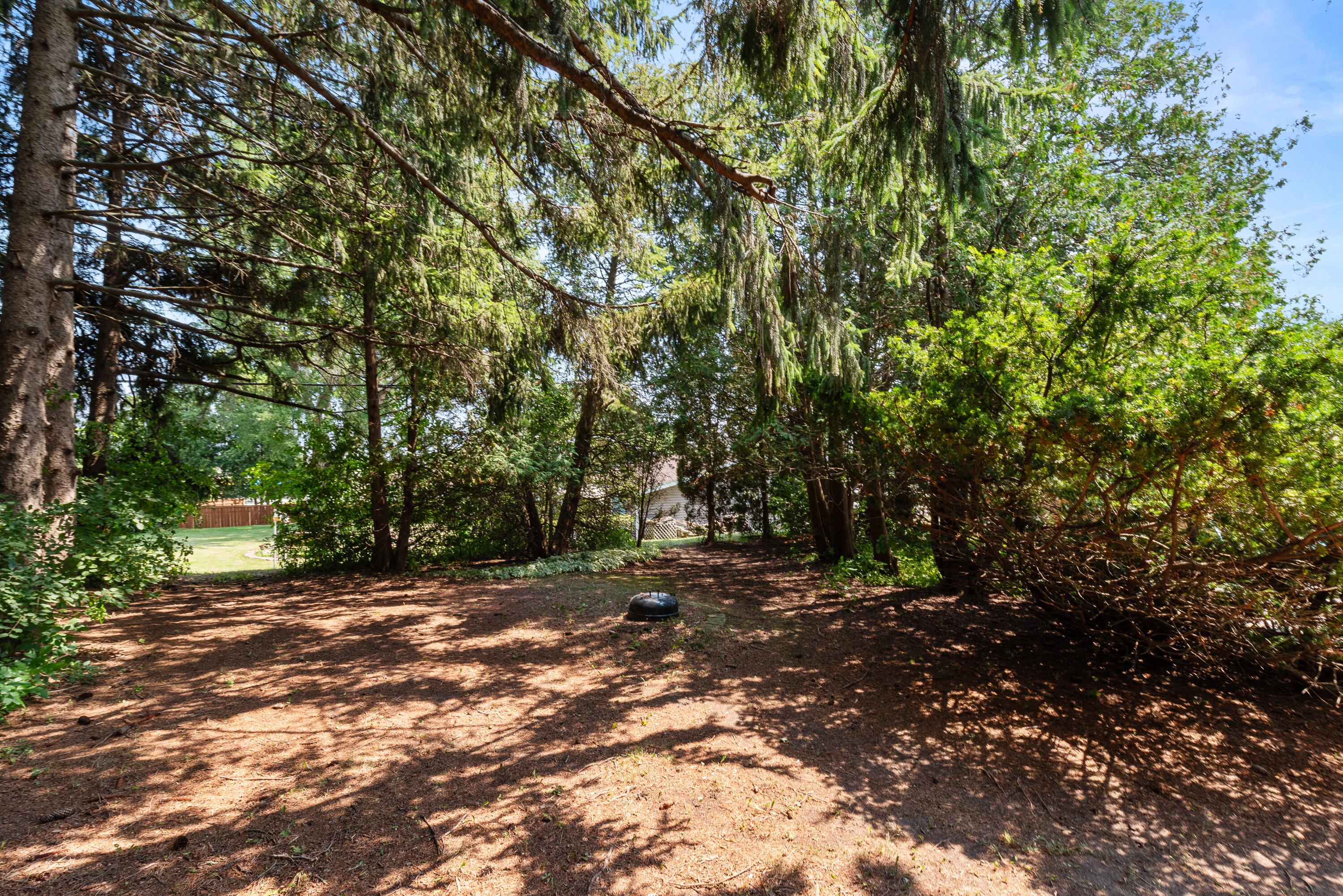 Fredonia, Wisconsin 53021, United States, 4 Bedrooms Bedrooms, ,3 BathroomsBathrooms,Residential,Pending,188563