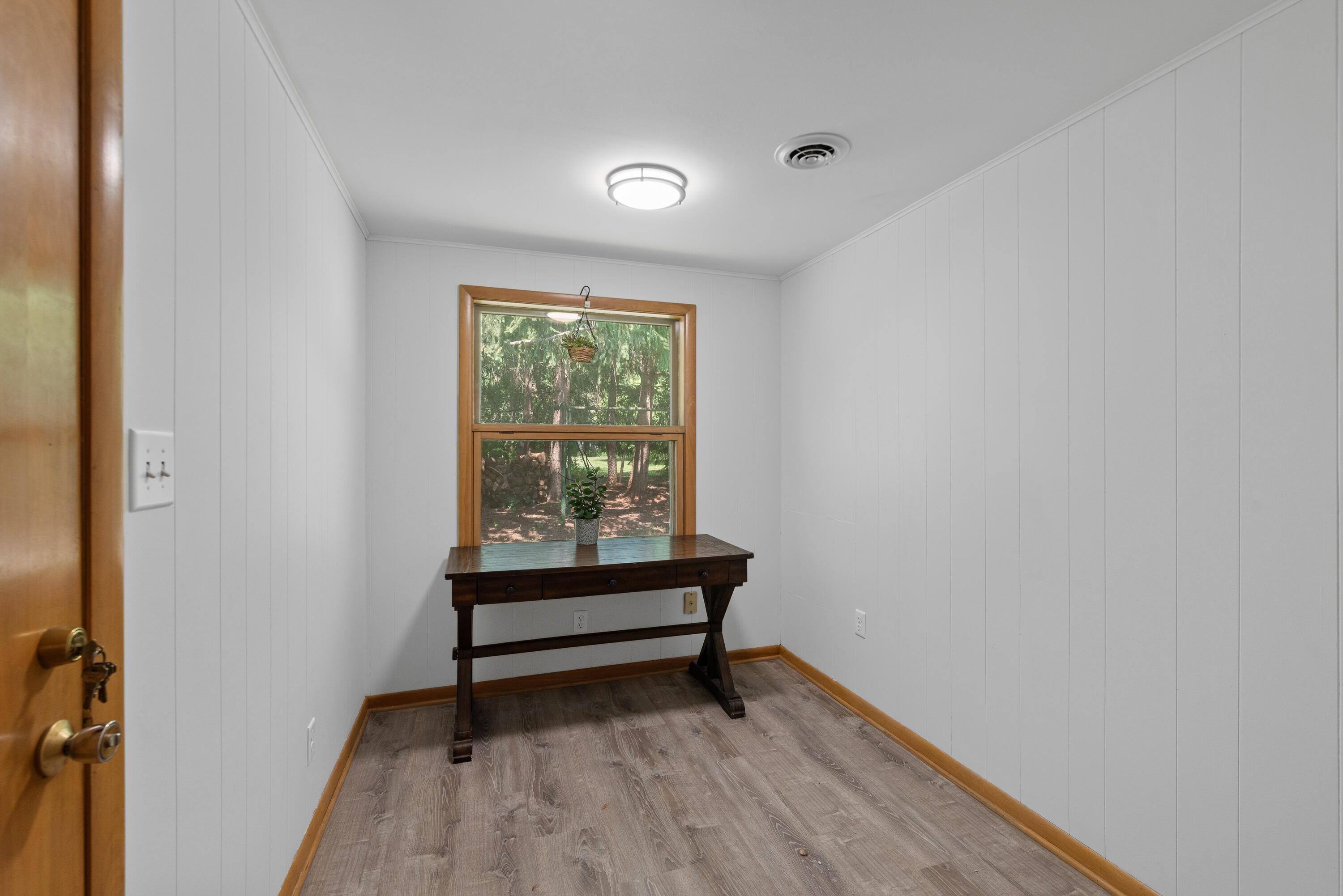 Fredonia, Wisconsin 53021, United States, 4 Bedrooms Bedrooms, ,3 BathroomsBathrooms,Residential,Pending,188563