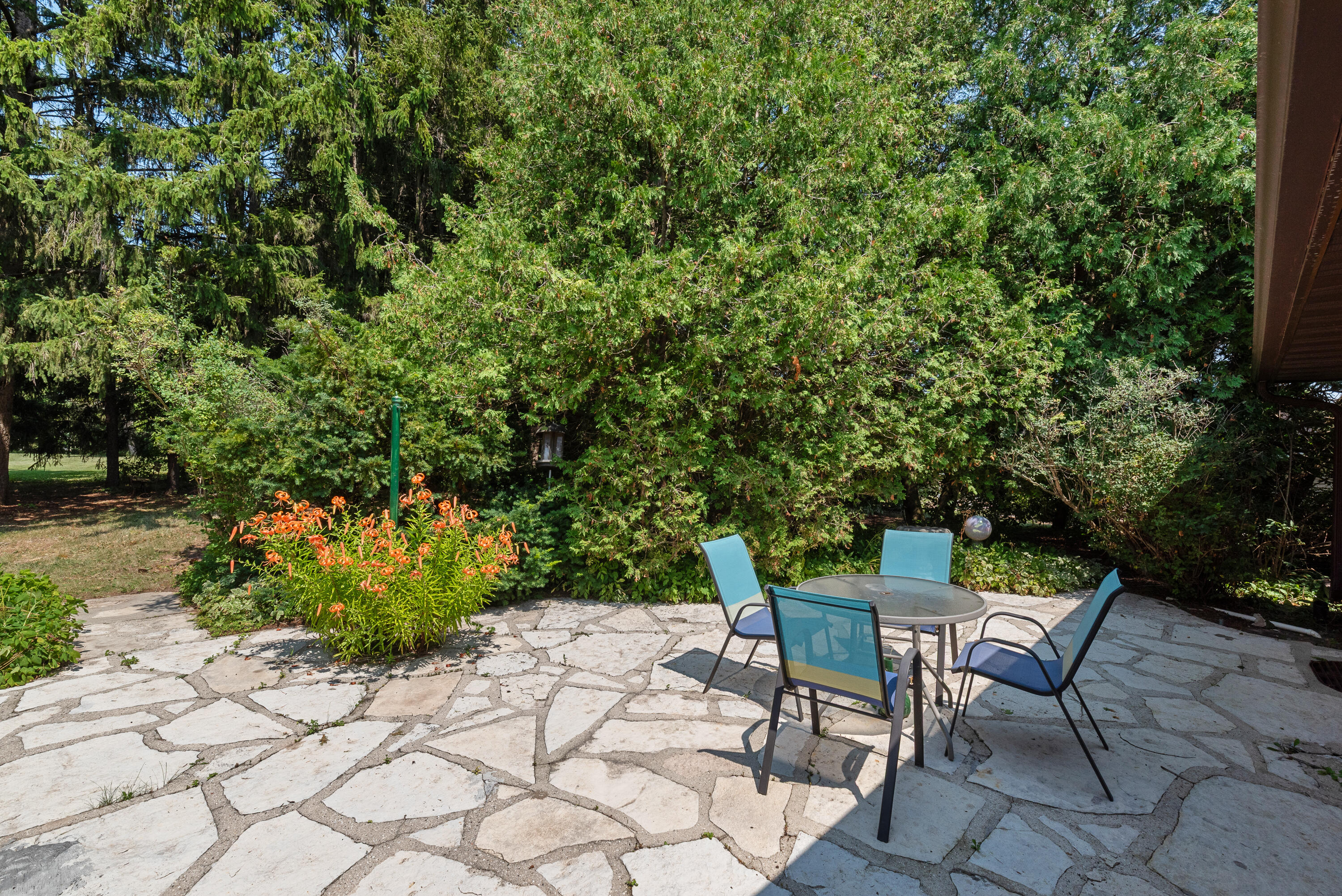 Fredonia, Wisconsin 53021, United States, 4 Bedrooms Bedrooms, ,3 BathroomsBathrooms,Residential,Pending,188563