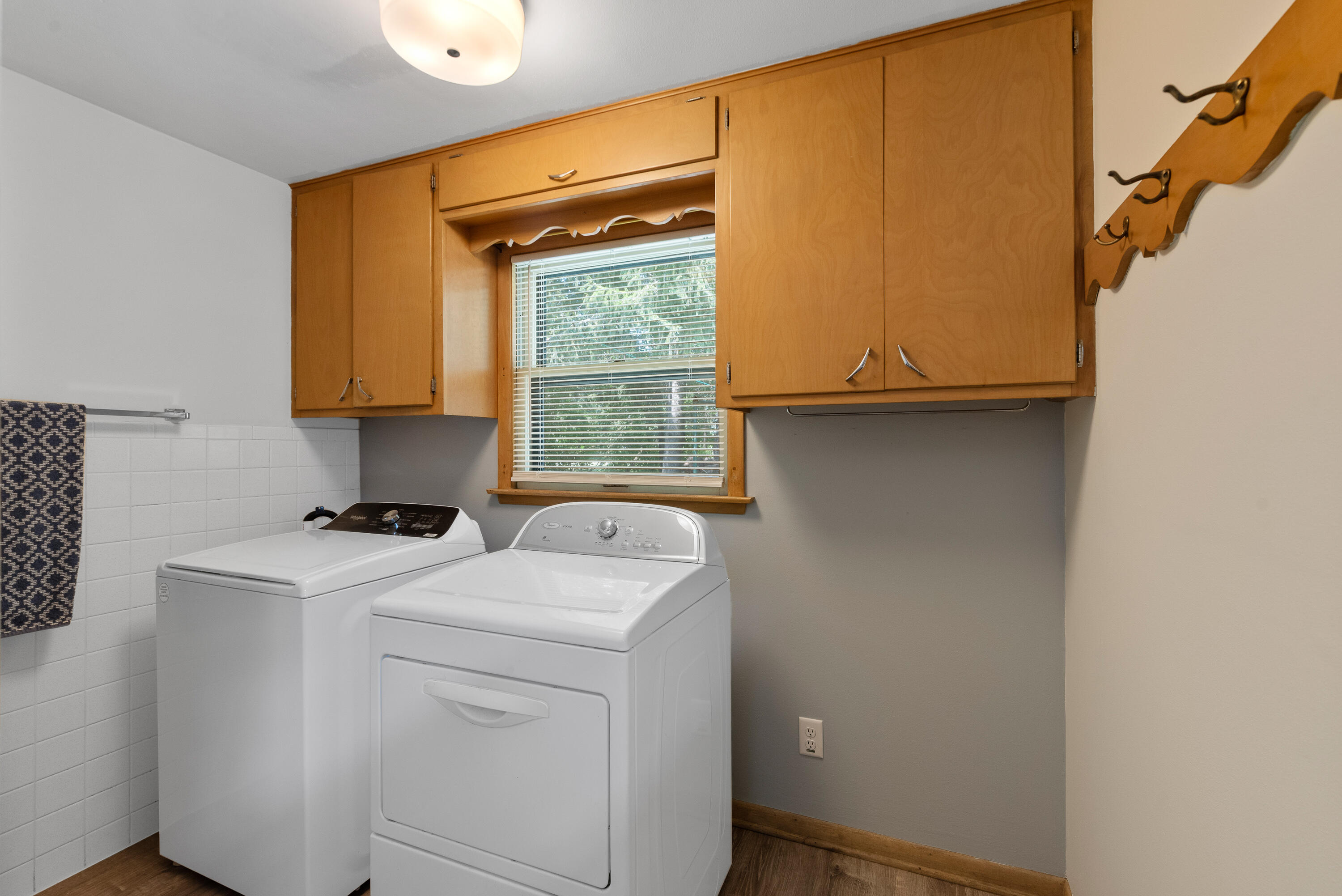 Fredonia, Wisconsin 53021, United States, 4 Bedrooms Bedrooms, ,3 BathroomsBathrooms,Residential,Pending,188563