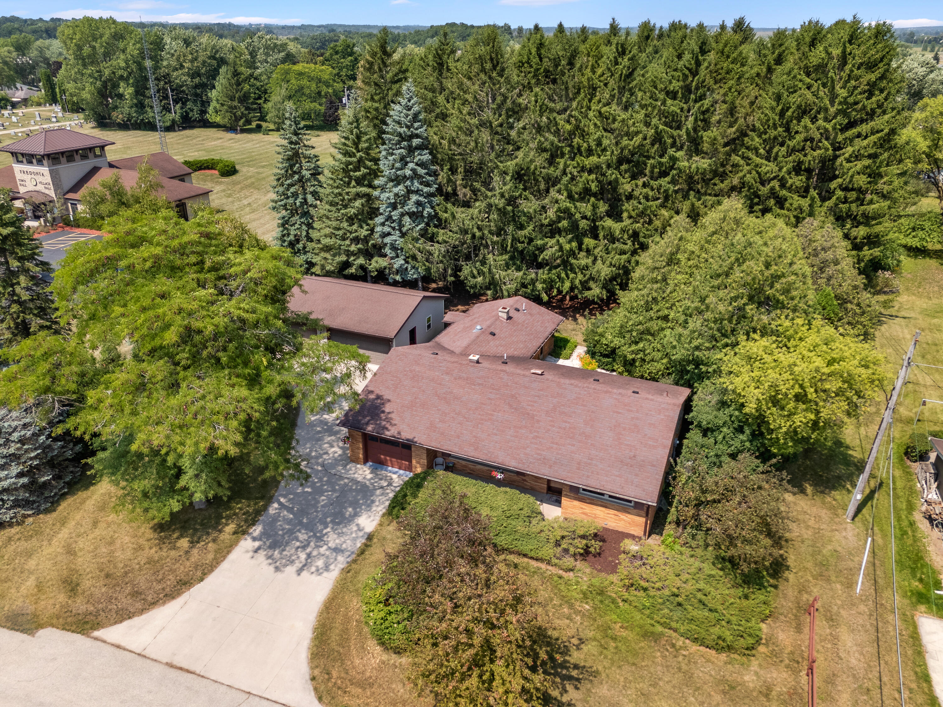 Fredonia, Wisconsin 53021, United States, 4 Bedrooms Bedrooms, ,3 BathroomsBathrooms,Residential,Pending,188563 Fredonia, Wisconsin 53021, United States, 4 Bedrooms Bedrooms, ,3 BathroomsBathrooms,Residential,Pending,188563