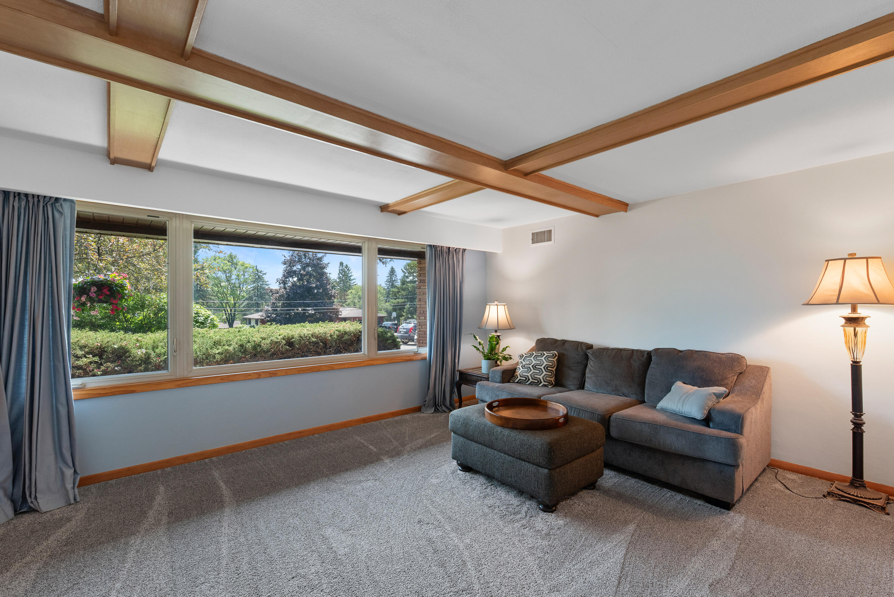 Fredonia, Wisconsin 53021, United States, 4 Bedrooms Bedrooms, ,3 BathroomsBathrooms,Residential,Pending,188563