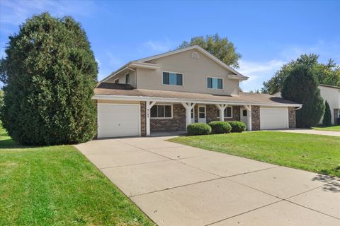 Photo of 8148 S 88th St, Franklin, WI 53132 (MLS # 1949857)