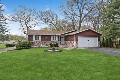 Photo of 23001 120th St, Salem Lakes, WI 53179 (MLS # 1960475)