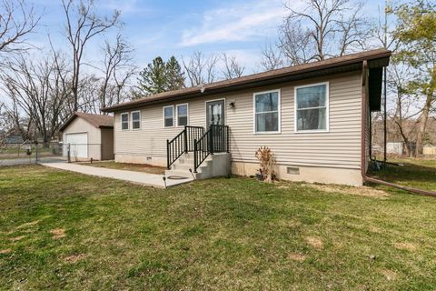 Photo of W882 Hyacinth Rd, Bloomfield, WI 53128 (MLS # 1955491)