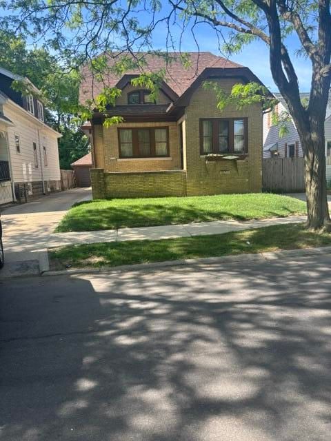 Photo of 4223 W Concordia Ave, Milwaukee, WI 53216 (MLS # 1964149)