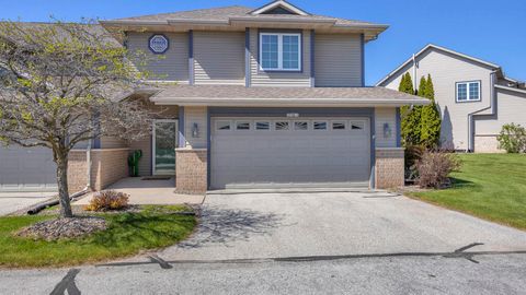 Photo of 1718 Mallard Ave, Sheboygan, WI 53085 (MLS # 1962854)