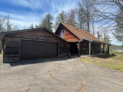 Photo of 12631 E McComb Lake Ln, Mountain, WI 54149 (MLS # 1960432)