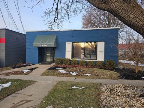 Photo of 311 N Main St, Fort Atkinson, WI 53538 (MLS # 1955041)