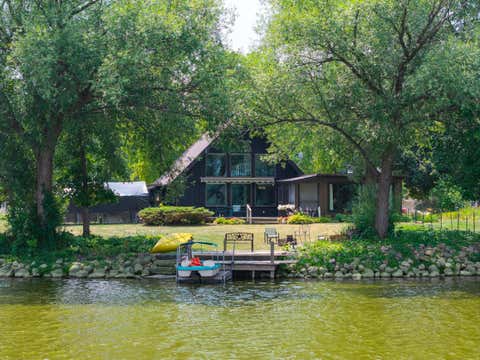 Photo of 709 N Water St, Watertown, WI 53098 (MLS # 1972631)
