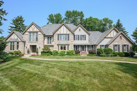 Photo of 106 W Vintage Dr, Mequon, WI 53092 (MLS # 1912040)
