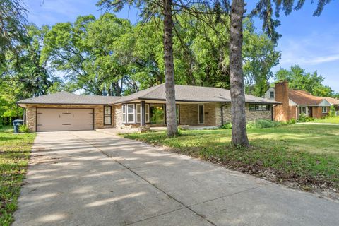 Photo of 8570 W Lancaster Ave, Milwaukee, WI 53225 (MLS # 1965174)