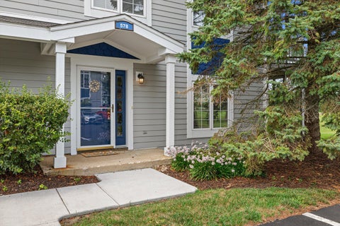Photo of 578 Geneva National Ave N, Geneva, WI 53147 (MLS # 1976064)
