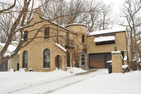 Photo of 156 N 87th St, Wauwatosa, WI 53226 (MLS # 1944981)