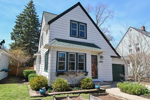Photo of 2353 N 72nd St, Wauwatosa, WI 53213 (MLS # 1957711)