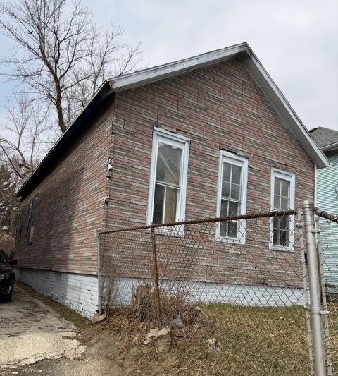 Photo of 1140 Lasalle St, Racine, WI 53404 (MLS # 1955360)