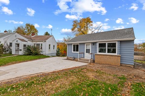 Photo of 841 N 54th St, Milwaukee, WI 53208 (MLS # 1948244)