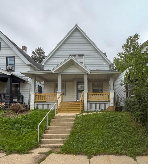 Photo of 3142 N 15th St, Milwaukee, WI 53206 (MLS # 1980927)