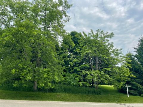 Photo of Lt3 Ulao Pkwy, Grafton, WI 53024 (MLS # 1946720)
