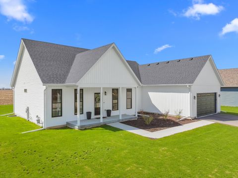 Photo of 501 Fairview Dr, Walworth, WI 53184 (MLS # 1959270)